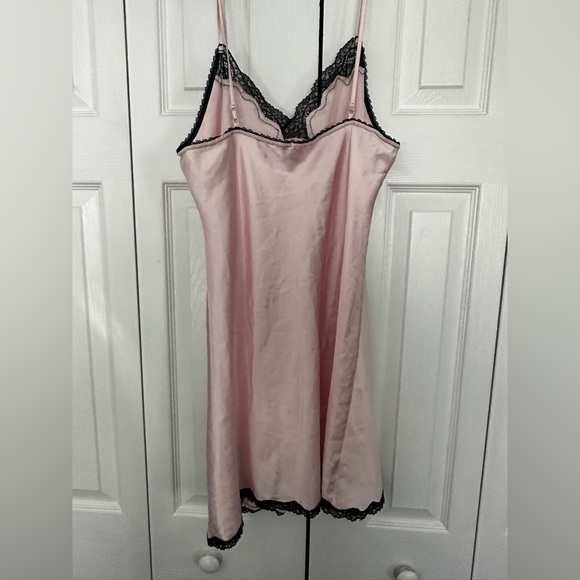 Victorias Secret chemise - Picture 2 of 4